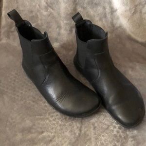 Size 38 US 7.5 Vivobarefoot Fulham Everyday boot